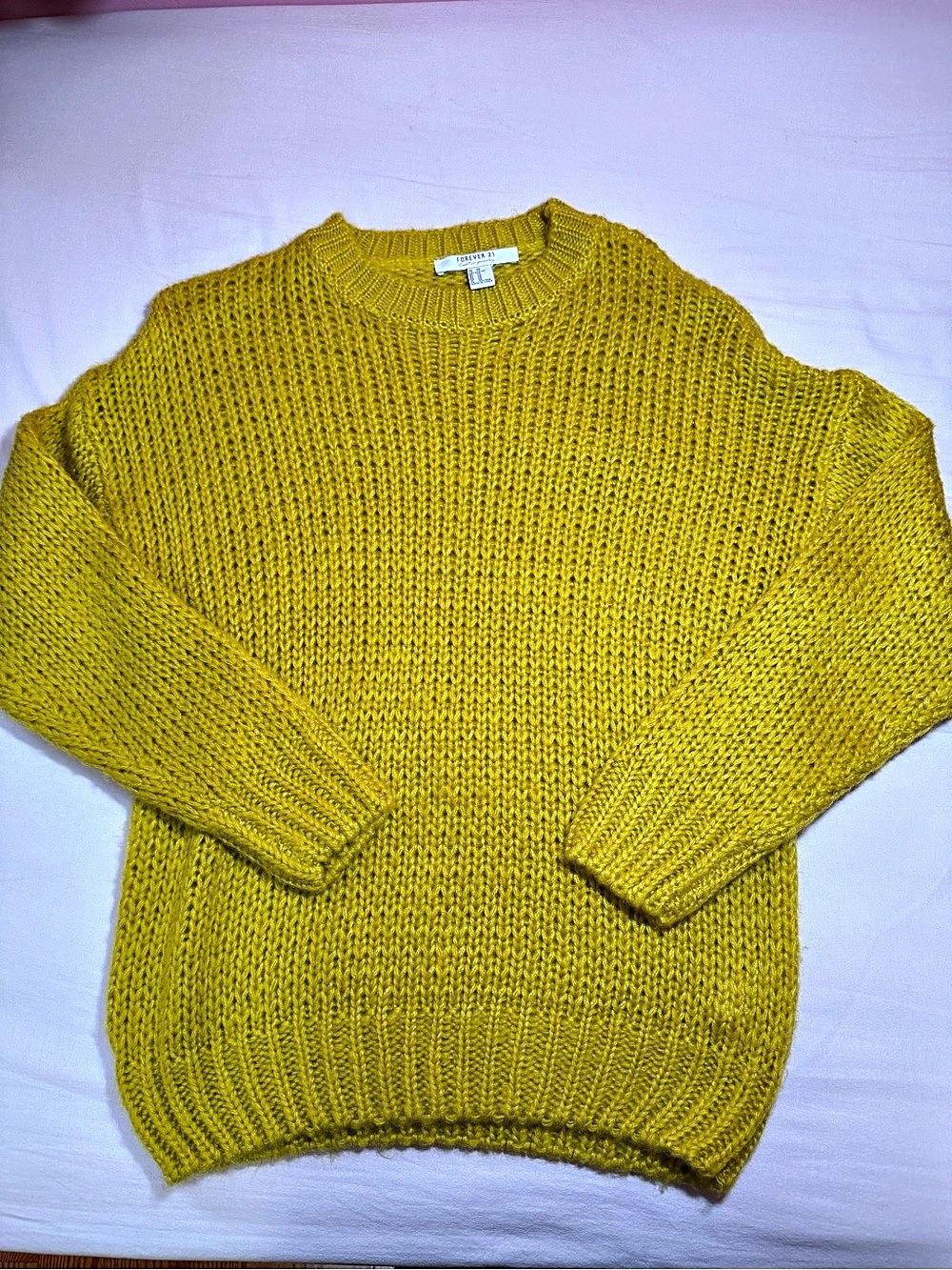 Forever 21 Crew Neck Sweater in Yellow -
Size XS